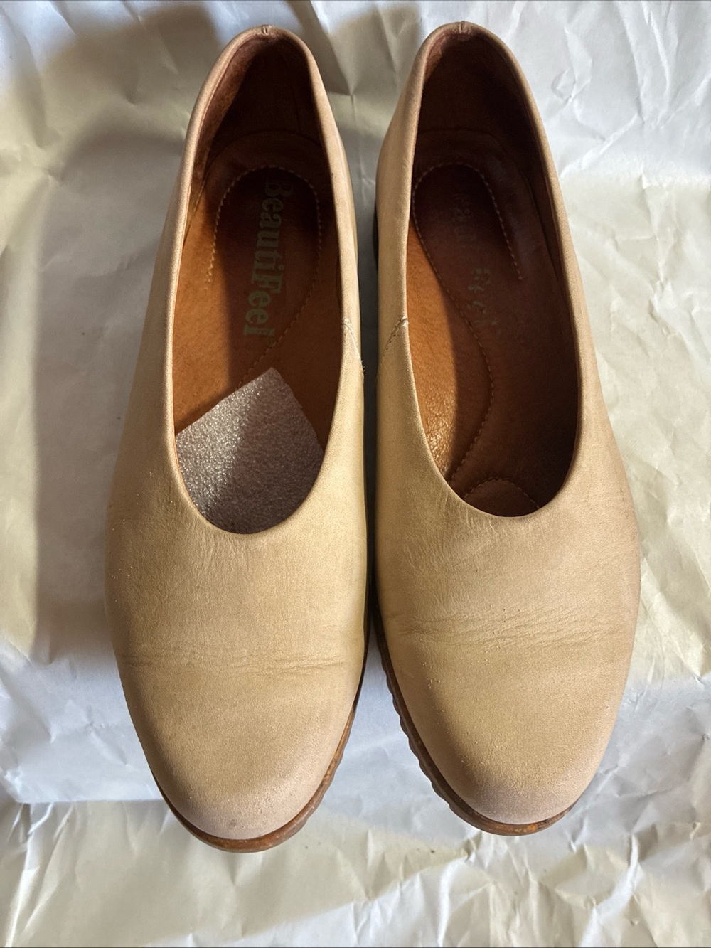 BeautiFeel Women's Tan Leather Slip-On Flats Sz 8 MSRP $315